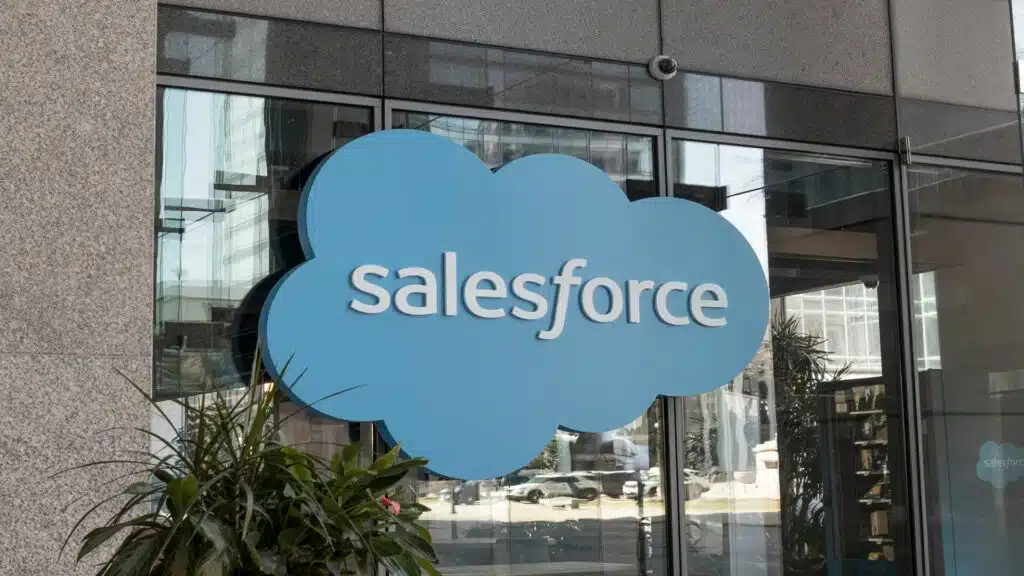 Salesforce Leverages AI, CRM, and Real-Time Data to Improve Financial Services CX