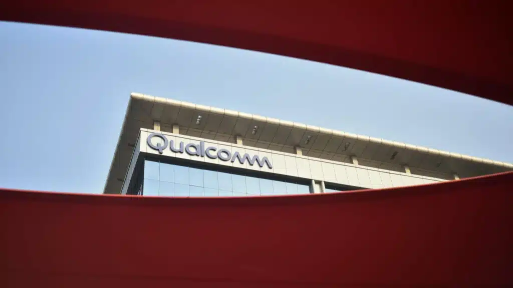 Qualcomm Revenue in Q3 Dips to $8.44 Billion as Mobile, IoT Soften
