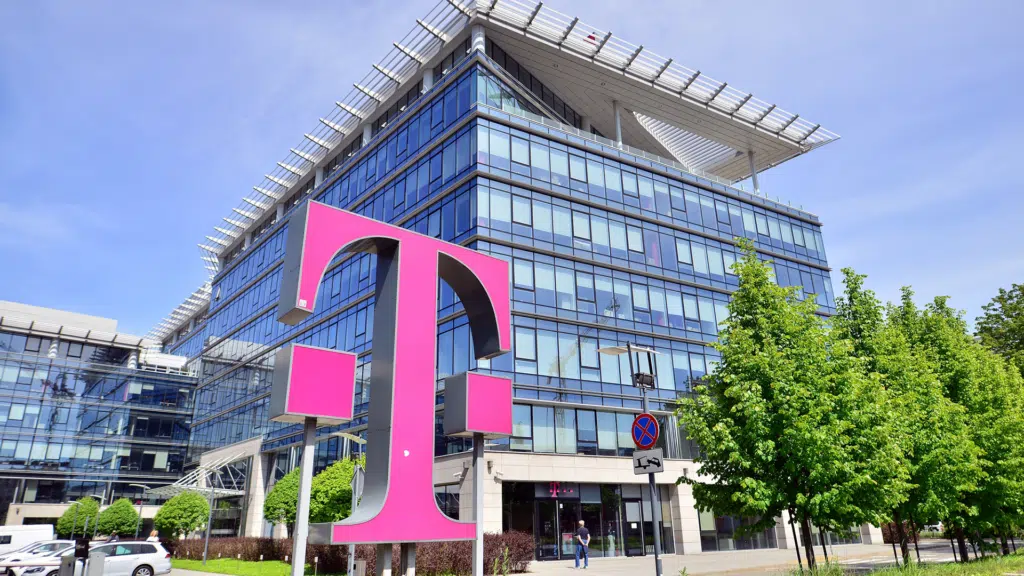 T-Mobile Q3 FY2024 Driven by Customer Growth and 5G Leadership