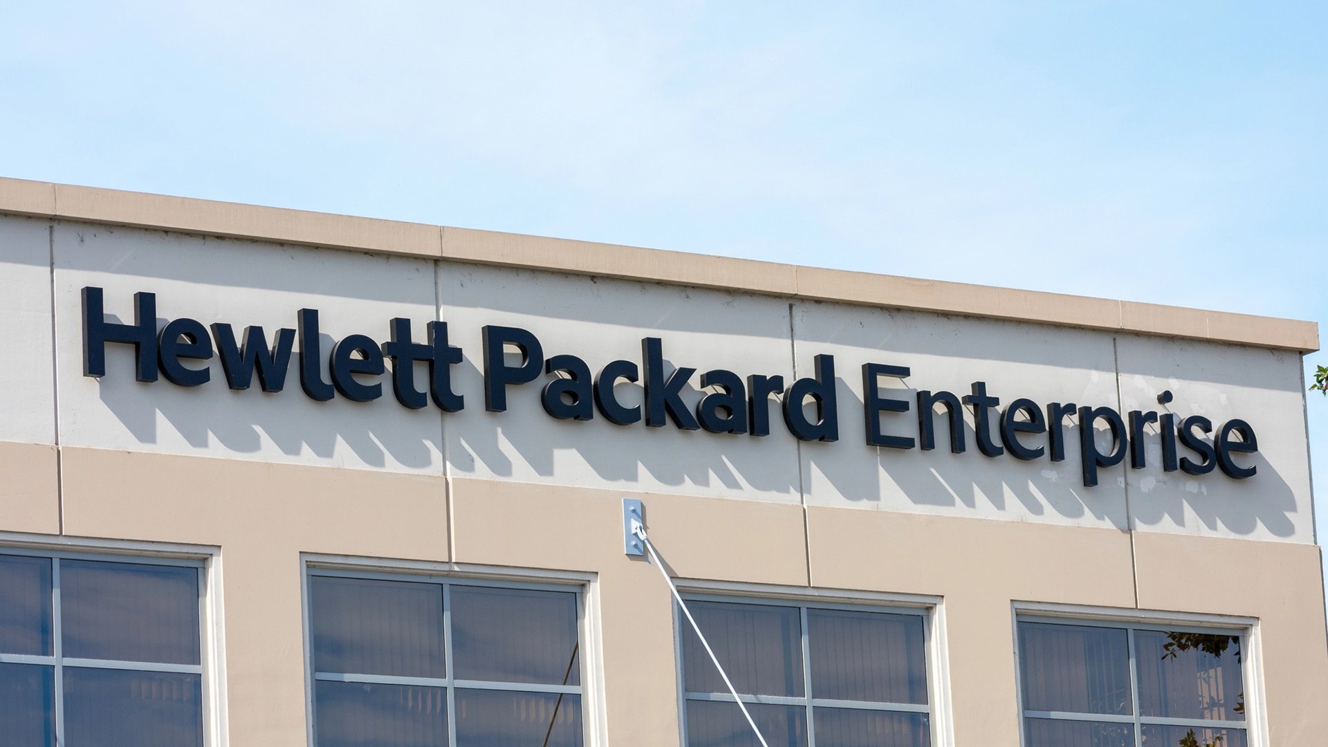 Hewlett Packard Enterprise Q4 FY 2025 ARR Surges as AI Orders Build