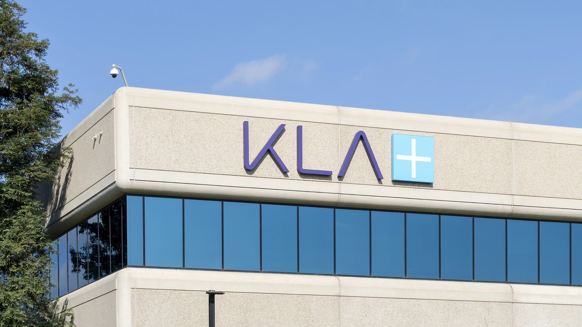 0 News Article Image KLA Corporation Q2 FY 2026 Results Beat on AI-Led Demand