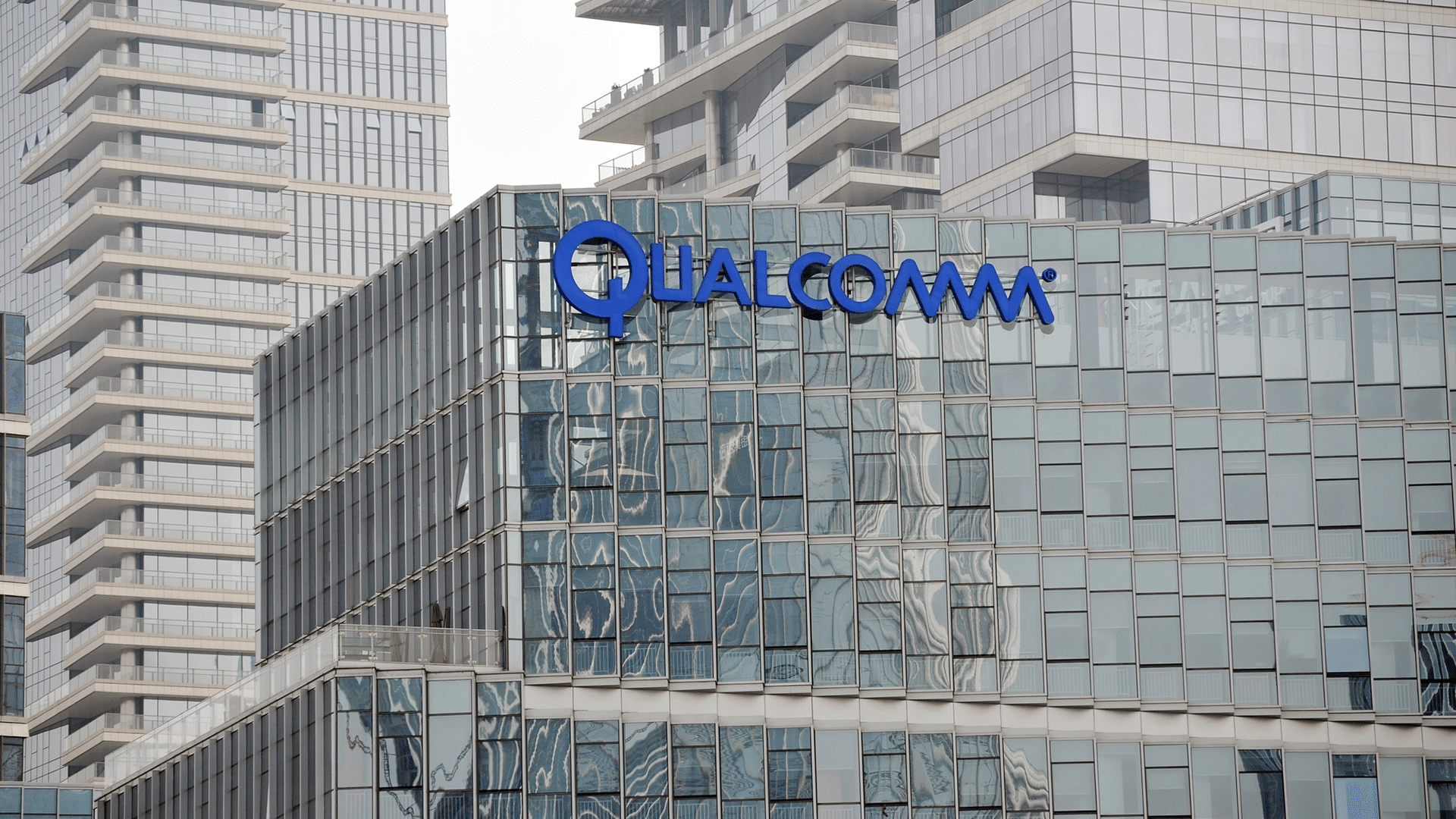 Qualcomm Q2 FY 2026 Earnings Show Data Center Entry and Auto Strength